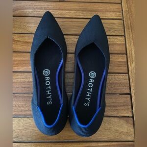 ROTHYS "The Point" Black Point Toe Knit Flats